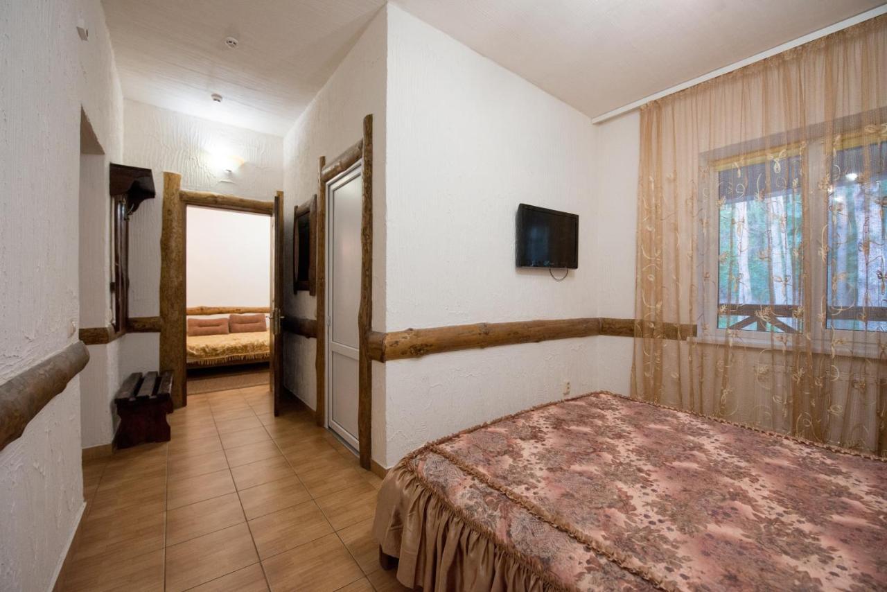 Hotel Oazis-M à Babin Extérieur photo