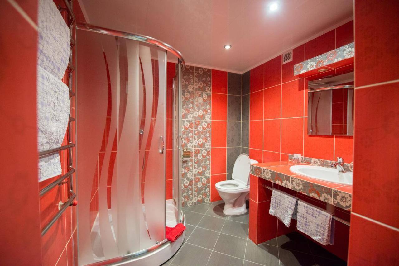 Hotel Oazis-M à Babin Extérieur photo